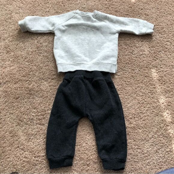 Star Wars Baby Yoda Two Piece Matching Set Sweatshirt Joggers Baby 0-3 Mos - Picture 6 of 11